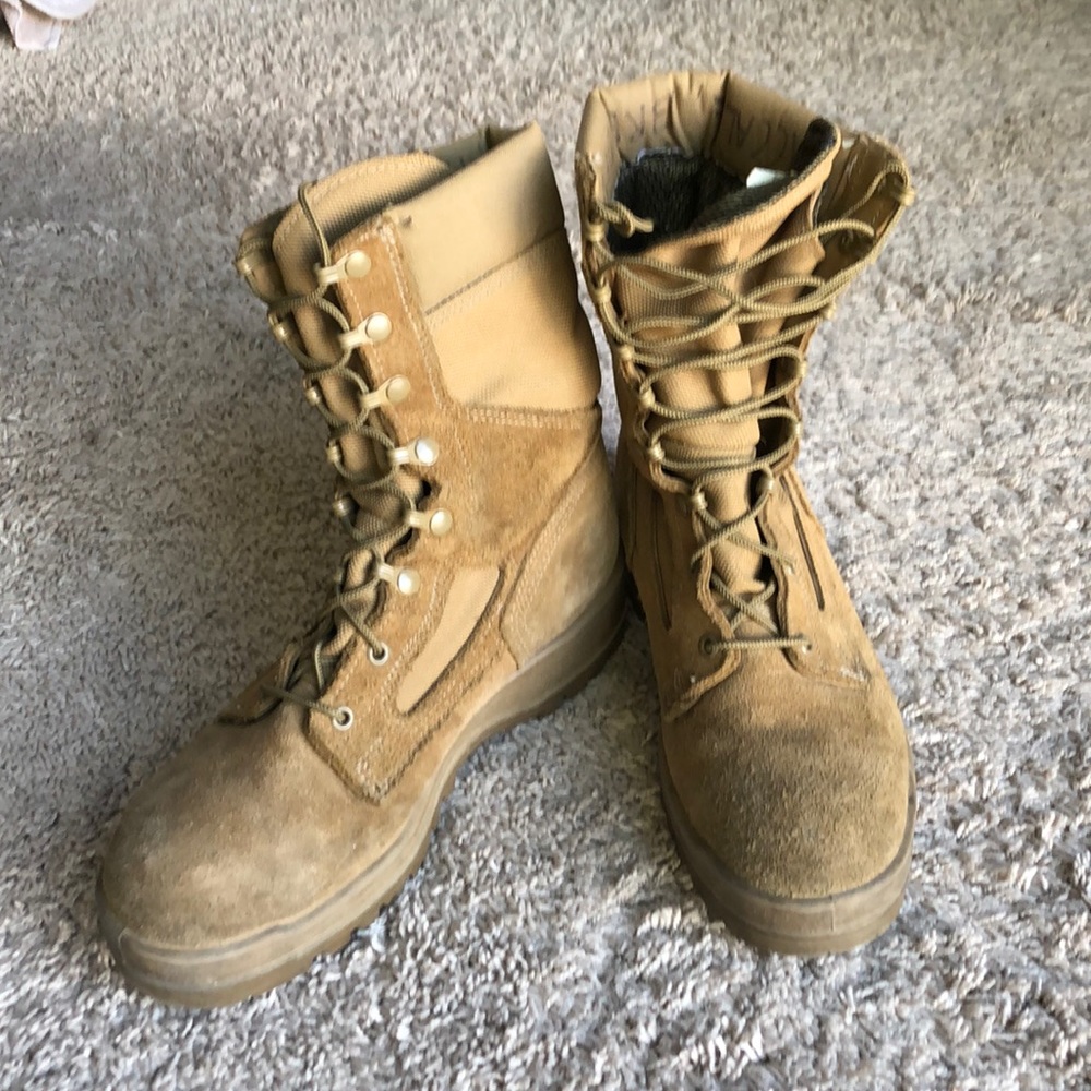Combat boots